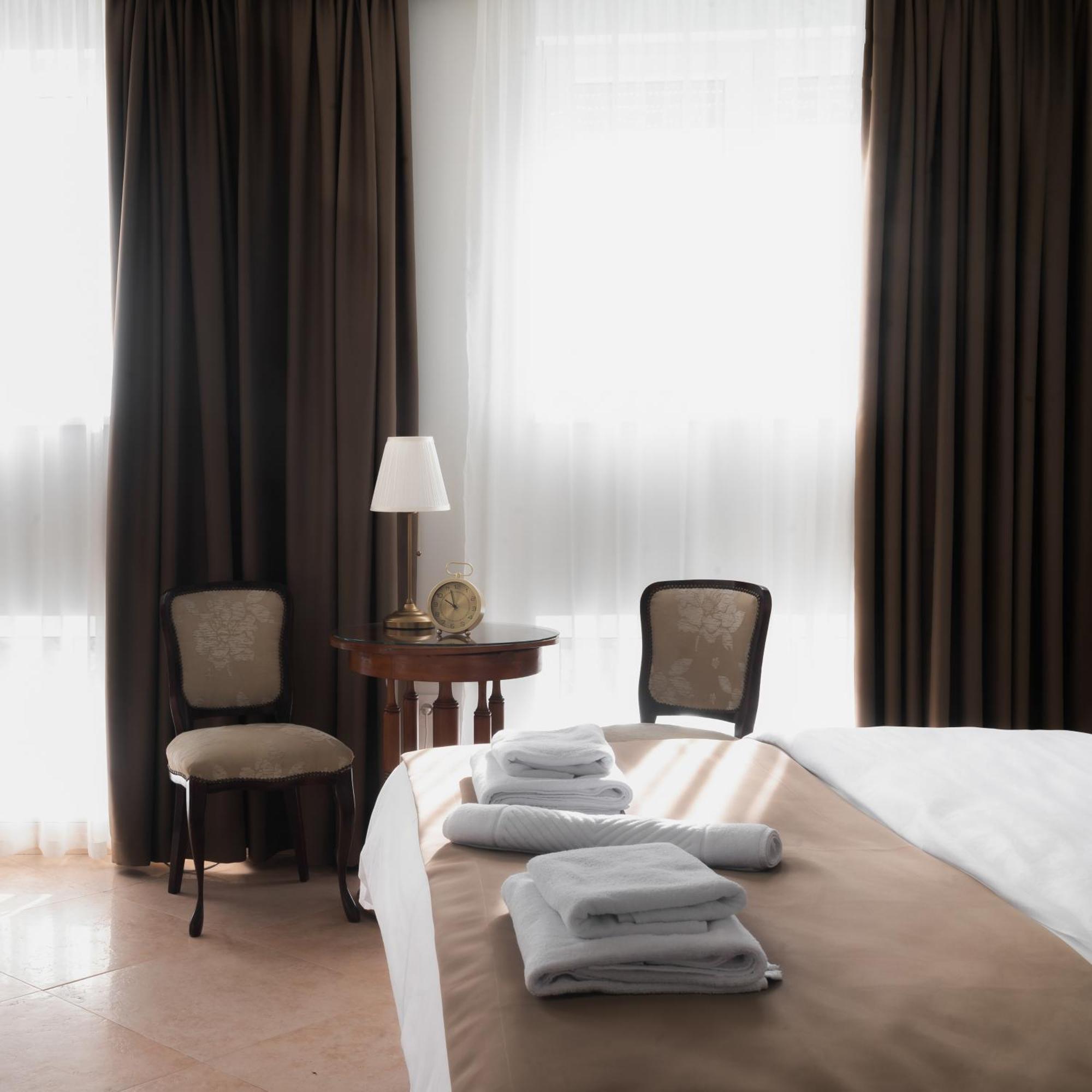 Hotel Jardin Beograd Bagian luar foto
